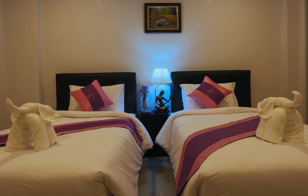 Noble Tarntong Boutique Bed & Breakfast Chiang Mai Bagian luar foto