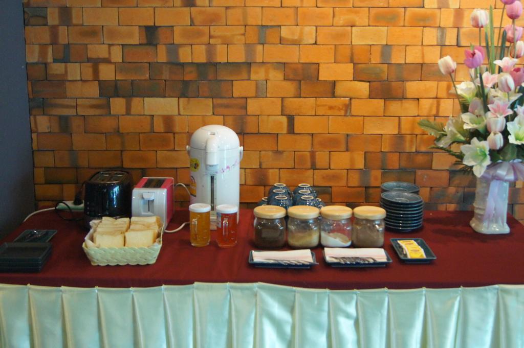 Noble Tarntong Boutique Bed & Breakfast Chiang Mai Bagian luar foto