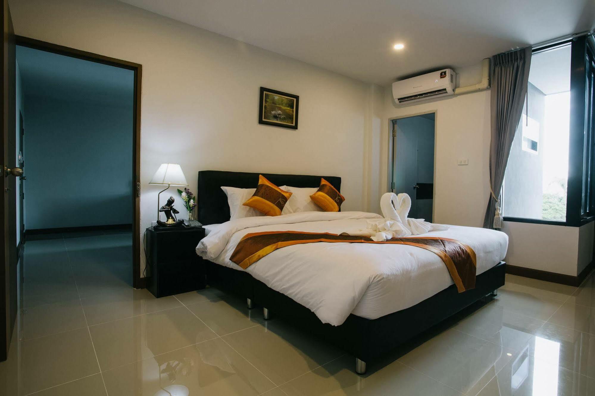 Noble Tarntong Boutique Bed & Breakfast Chiang Mai Bagian luar foto