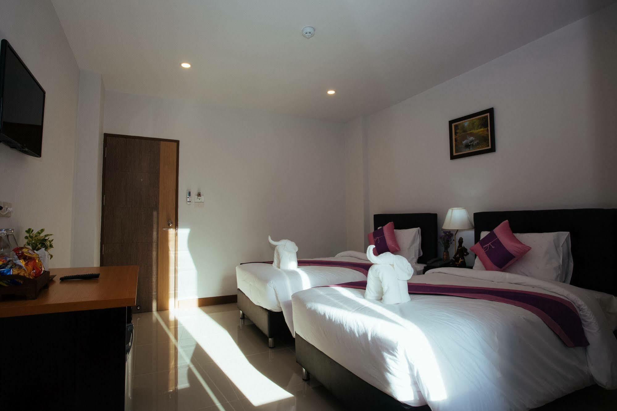 Noble Tarntong Boutique Bed & Breakfast Chiang Mai Bagian luar foto