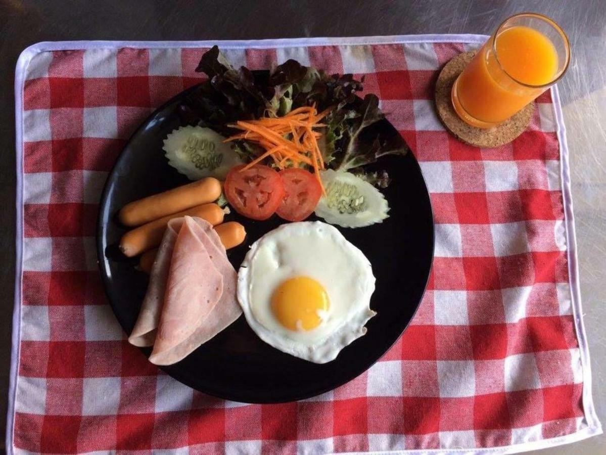 Noble Tarntong Boutique Bed & Breakfast Chiang Mai Bagian luar foto
